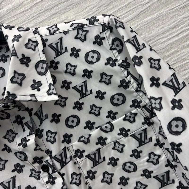Fashionable Louis Vuitton Shirts 131730