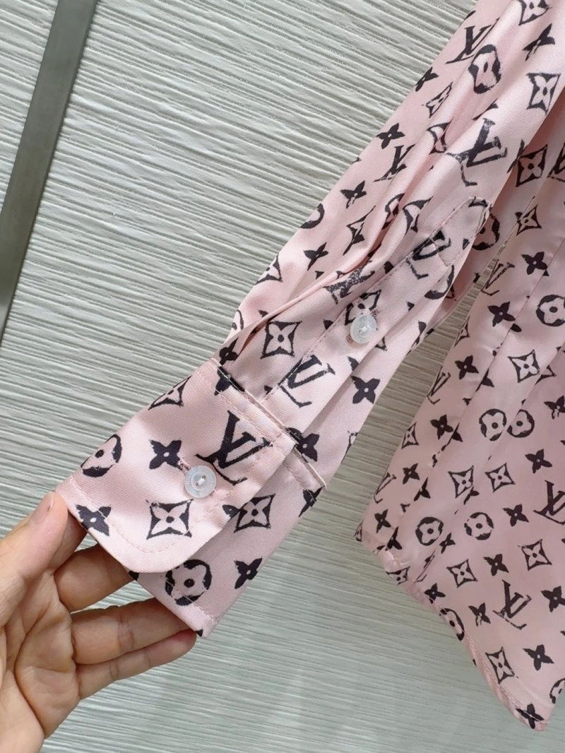 Louis Vuitton Shirts Comfortable 131714