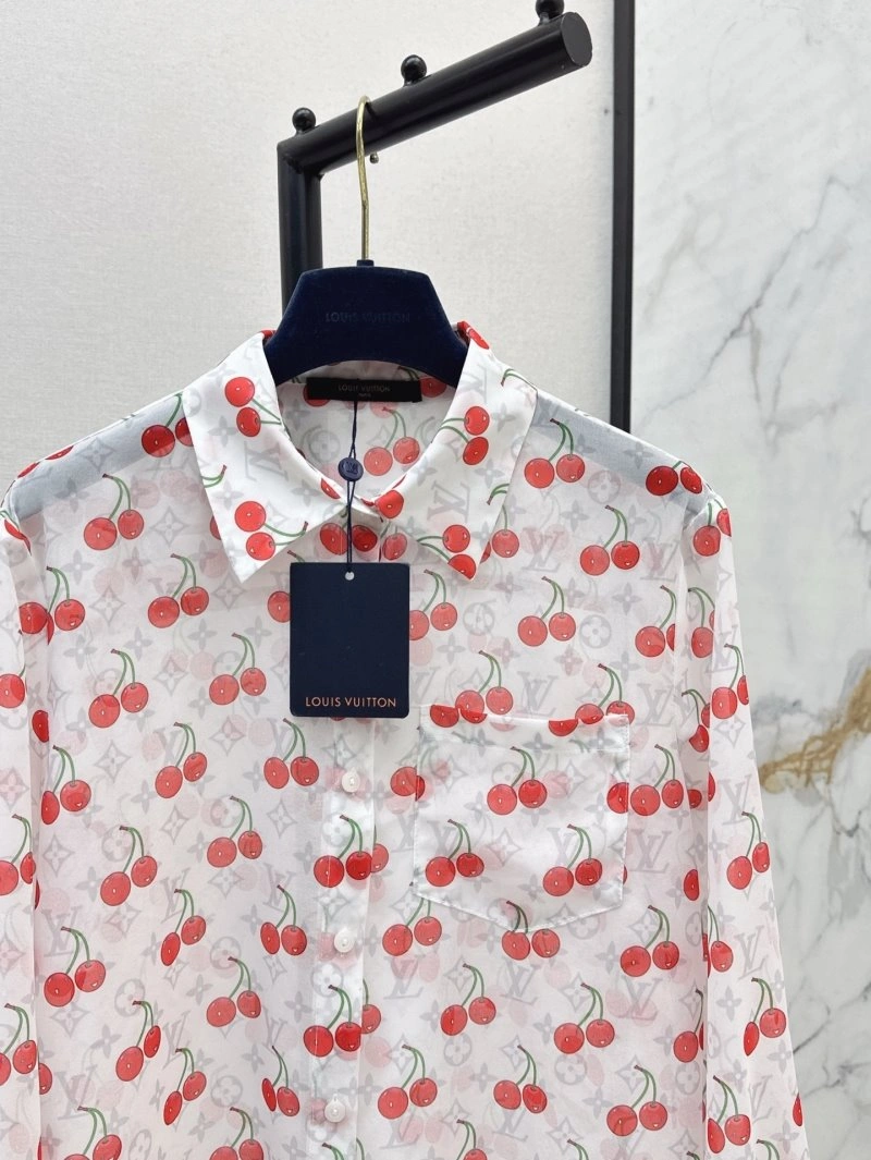 WaterResistant Louis Vuitton Shirts 130682