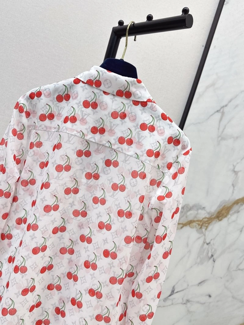 WaterResistant Louis Vuitton Shirts 130682