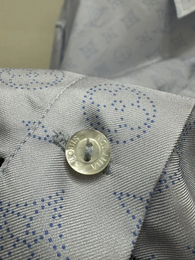 Packable Louis Vuitton Shirts 130691