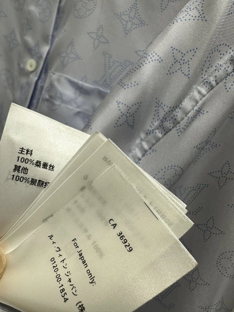 Packable Louis Vuitton Shirts 130691