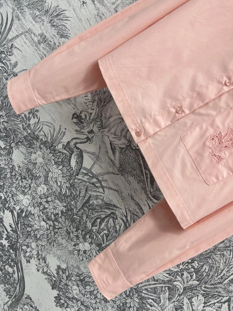 Minimalist Louis Vuitton Shirts 130693