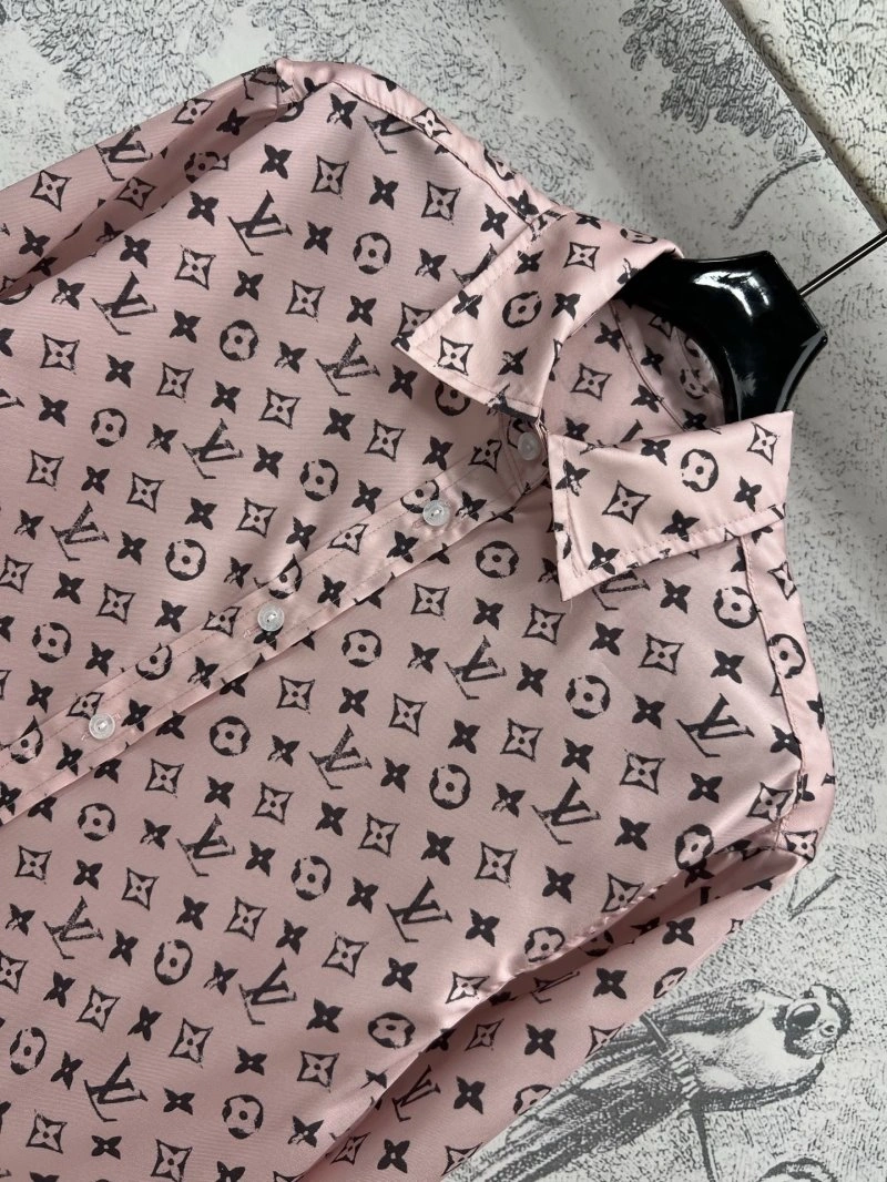 Affordable Louis Vuitton Shirts 130685