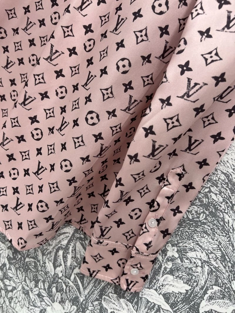 Affordable Louis Vuitton Shirts 130685
