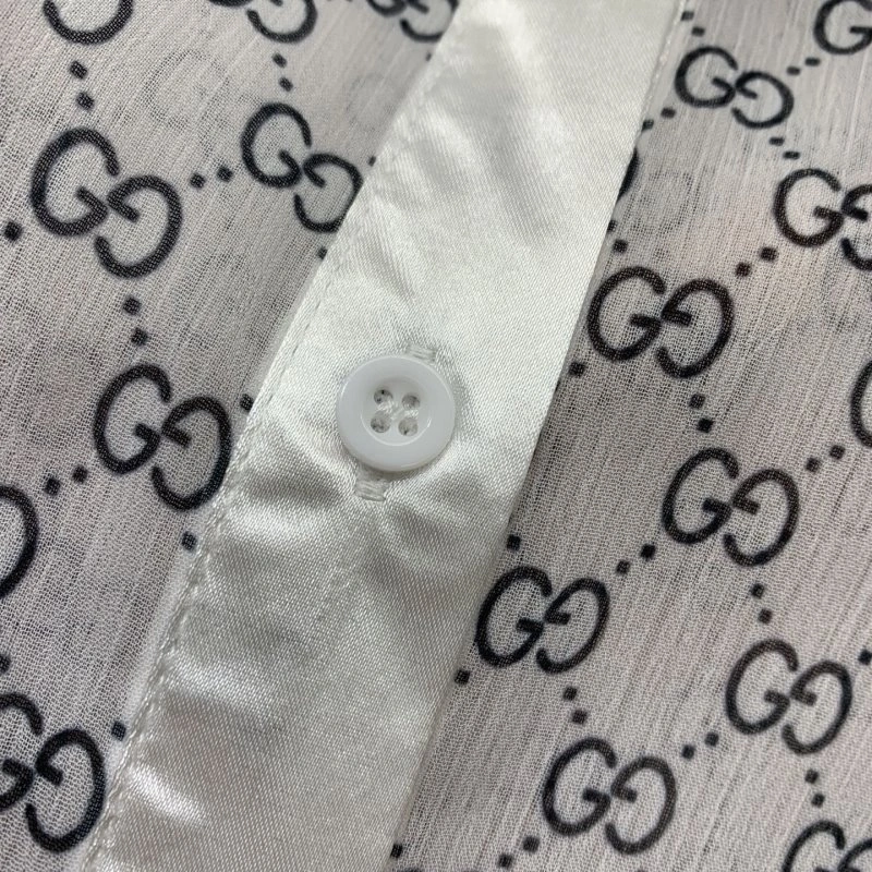SmoothTexture Louis Vuitton Shirts 130686