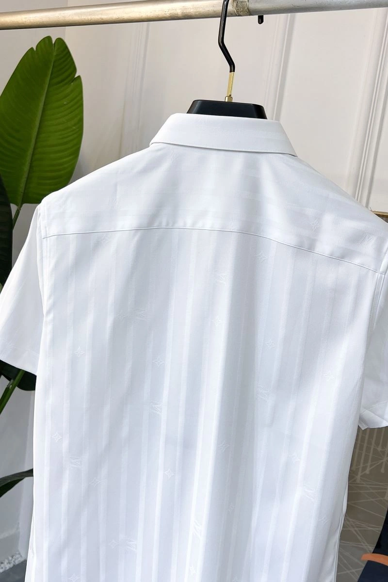Louis Vuitton Shirts Sleek 134886
