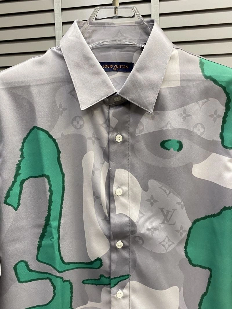 Louis Vuitton Shirts Durable 134871