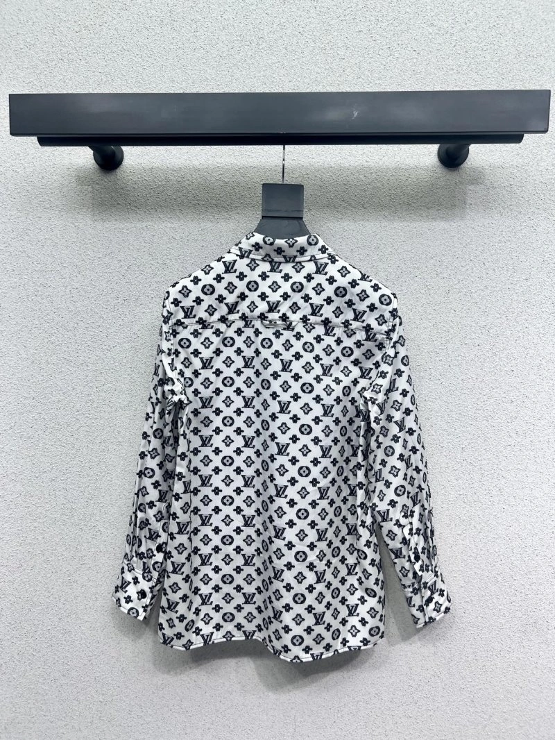 Supportive Louis Vuitton Shirts 131366