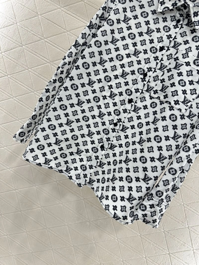Louis Vuitton Shirts Unisex 131376