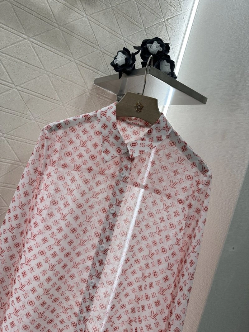 Louis Vuitton Shirts Supportive 131377