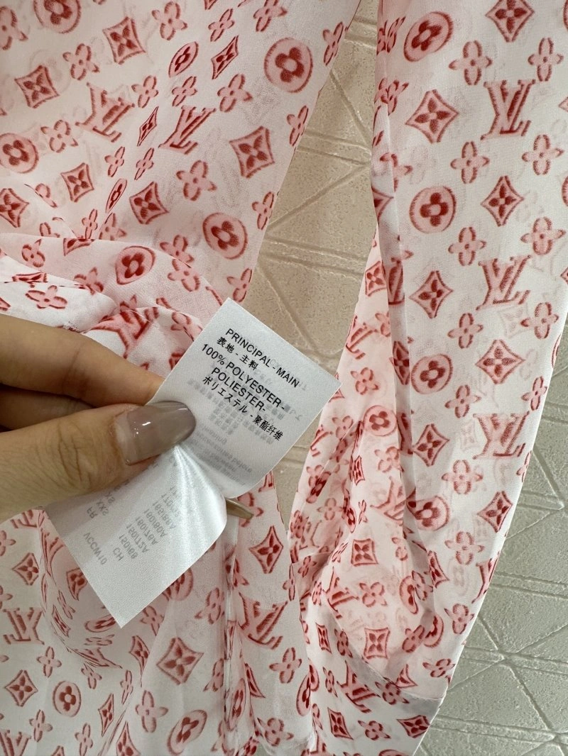Louis Vuitton Shirts Supportive 131377