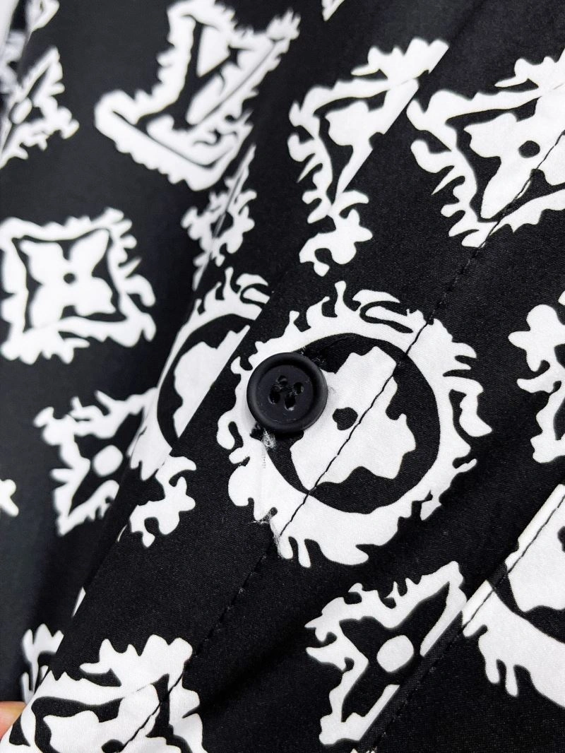 Louis Vuitton Shirts WeatherProof 133771
