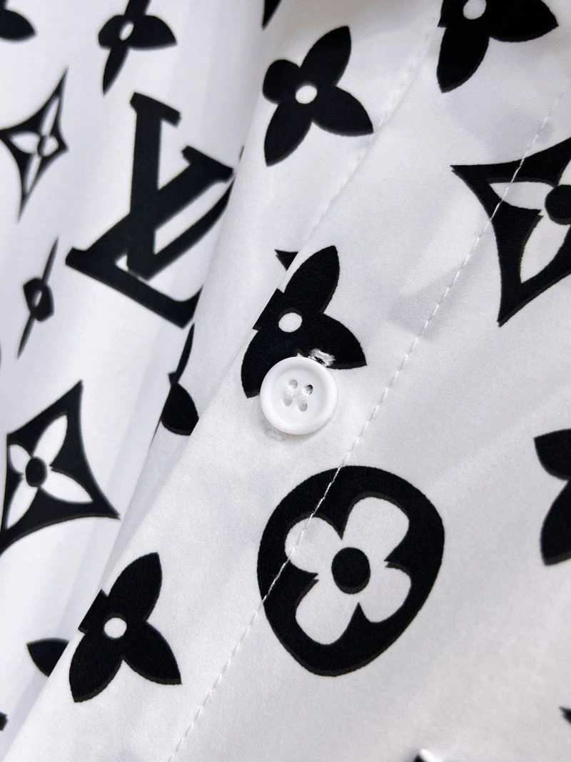 Fashionable Louis Vuitton Shirts 133778