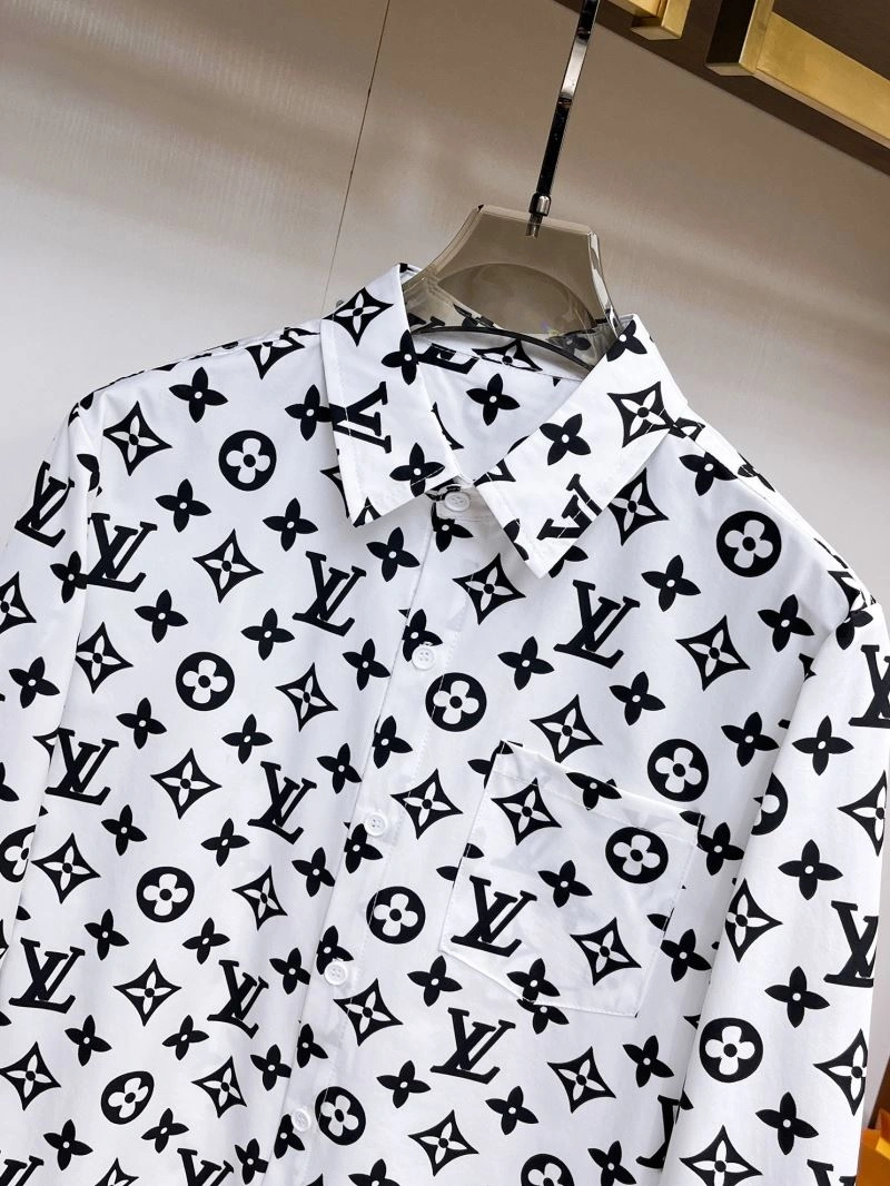 Fashionable Louis Vuitton Shirts 133778