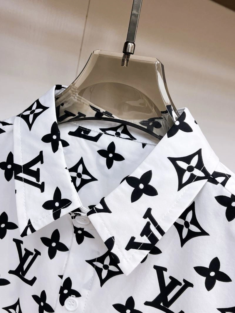 Fashionable Louis Vuitton Shirts 133778