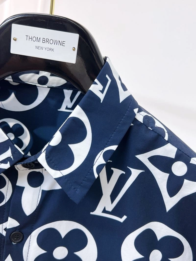 Lightweight Louis Vuitton Shirts 133759