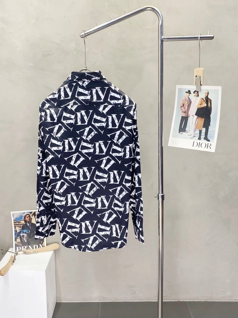 EyeCatching Louis Vuitton Shirts 133737
