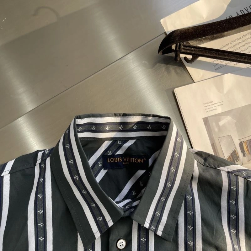 Soft Louis Vuitton Shirts 133746