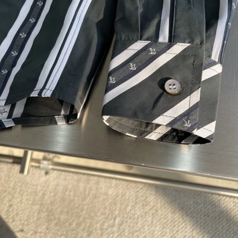 Soft Louis Vuitton Shirts 133746