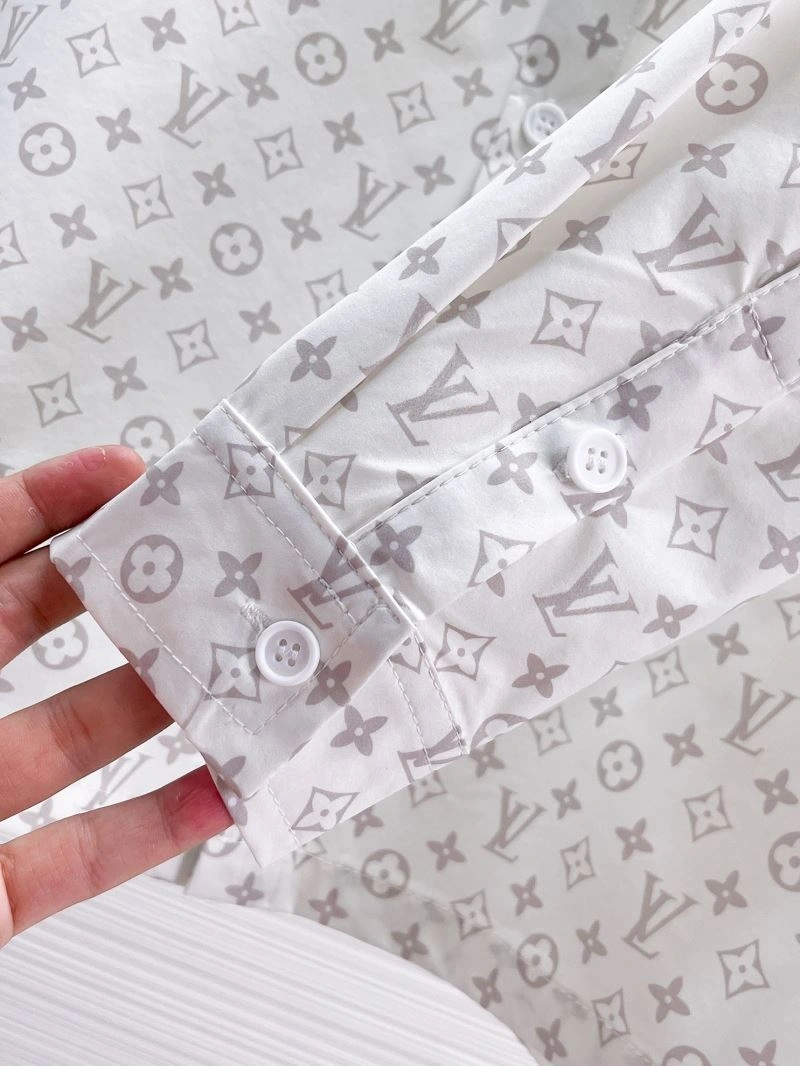 Chic Louis Vuitton Shirts 132758