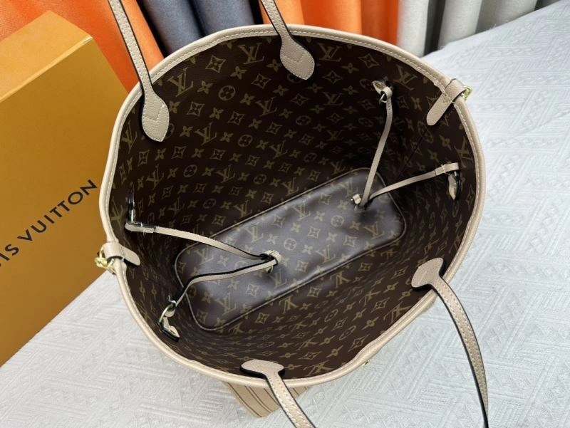 Flexible Louis Vuitton Shopping Bags 80411