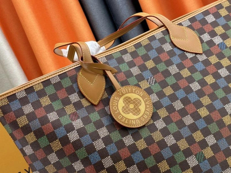 WellDesigned Louis Vuitton Shopping Bags 80410