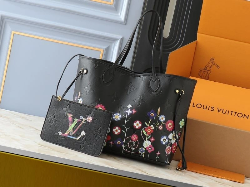 Louis Vuitton Shopping Bags ModernLook 80406