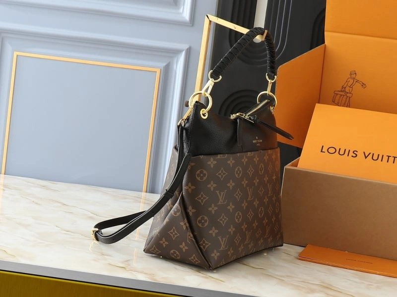 Louis Vuitton Shopping Bags SportInspired 80402