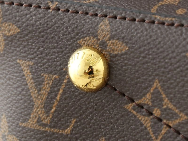 Louis Vuitton Shopping Bags SportInspired 80402