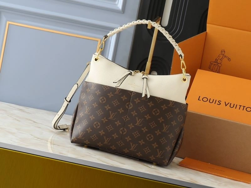Casual Louis Vuitton Shopping Bags 80401