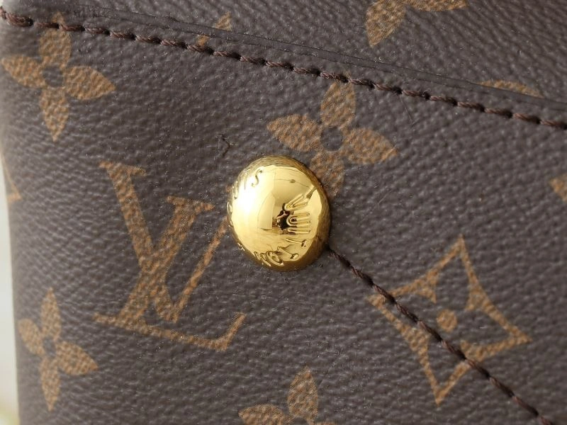 Casual Louis Vuitton Shopping Bags 80401