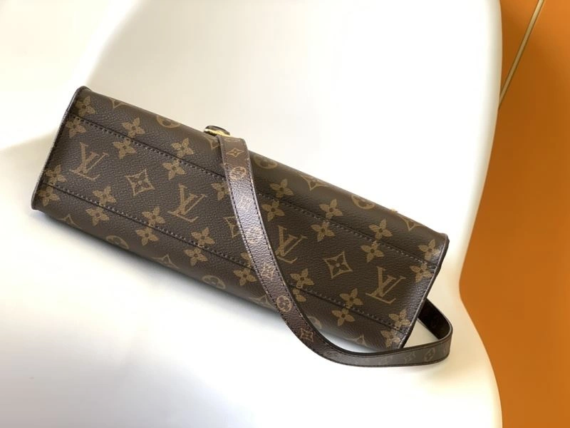 Resilient Louis Vuitton Shopping Bags 94252