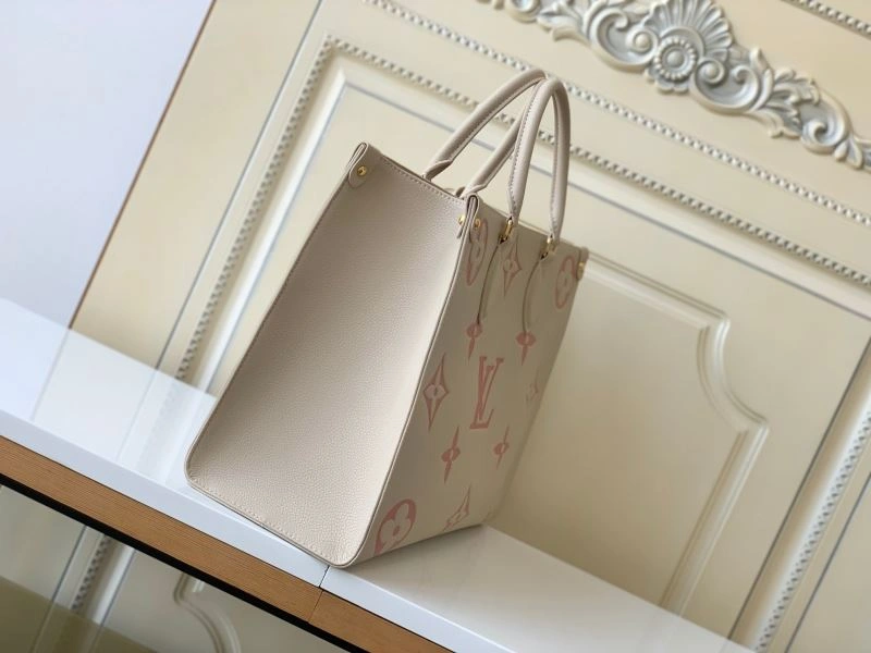 Compact Louis Vuitton Shopping Bags 94310