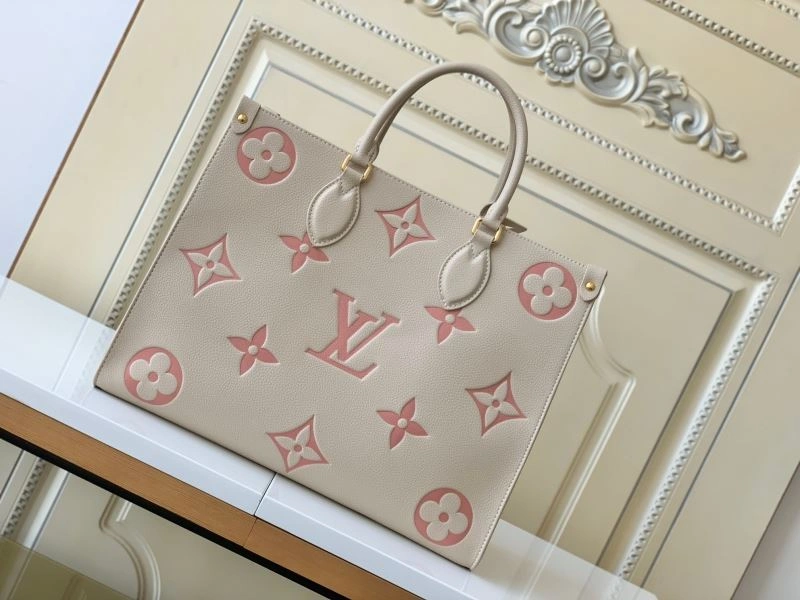 Compact Louis Vuitton Shopping Bags 94310