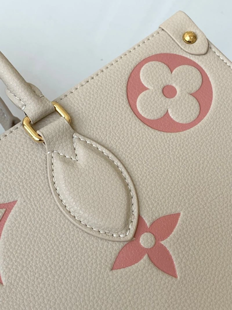 Compact Louis Vuitton Shopping Bags 94310