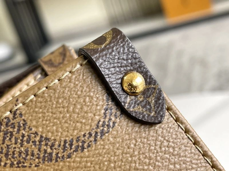 WrinkleFree Louis Vuitton Shopping Bags 94244