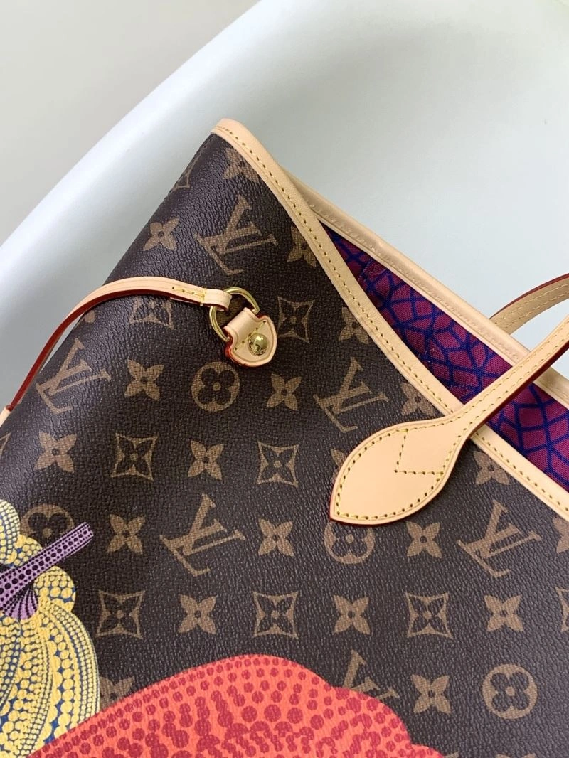 UrbanChic Louis Vuitton Shopping Bags 94220