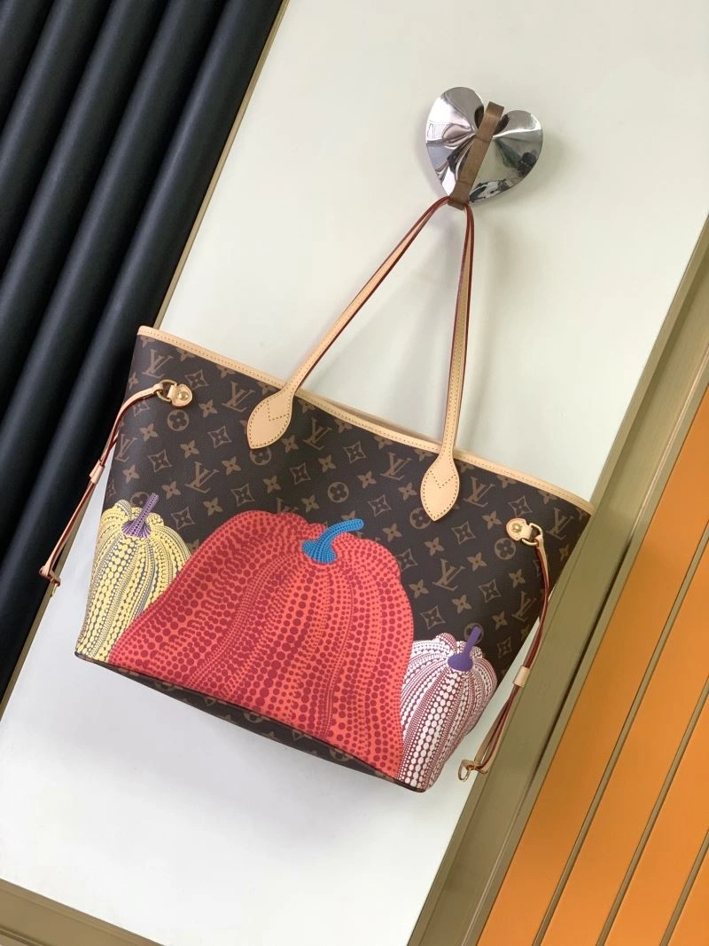 UrbanChic Louis Vuitton Shopping Bags 94220