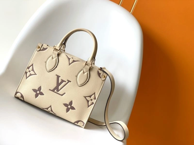 Breathable Louis Vuitton Shopping Bags 94213