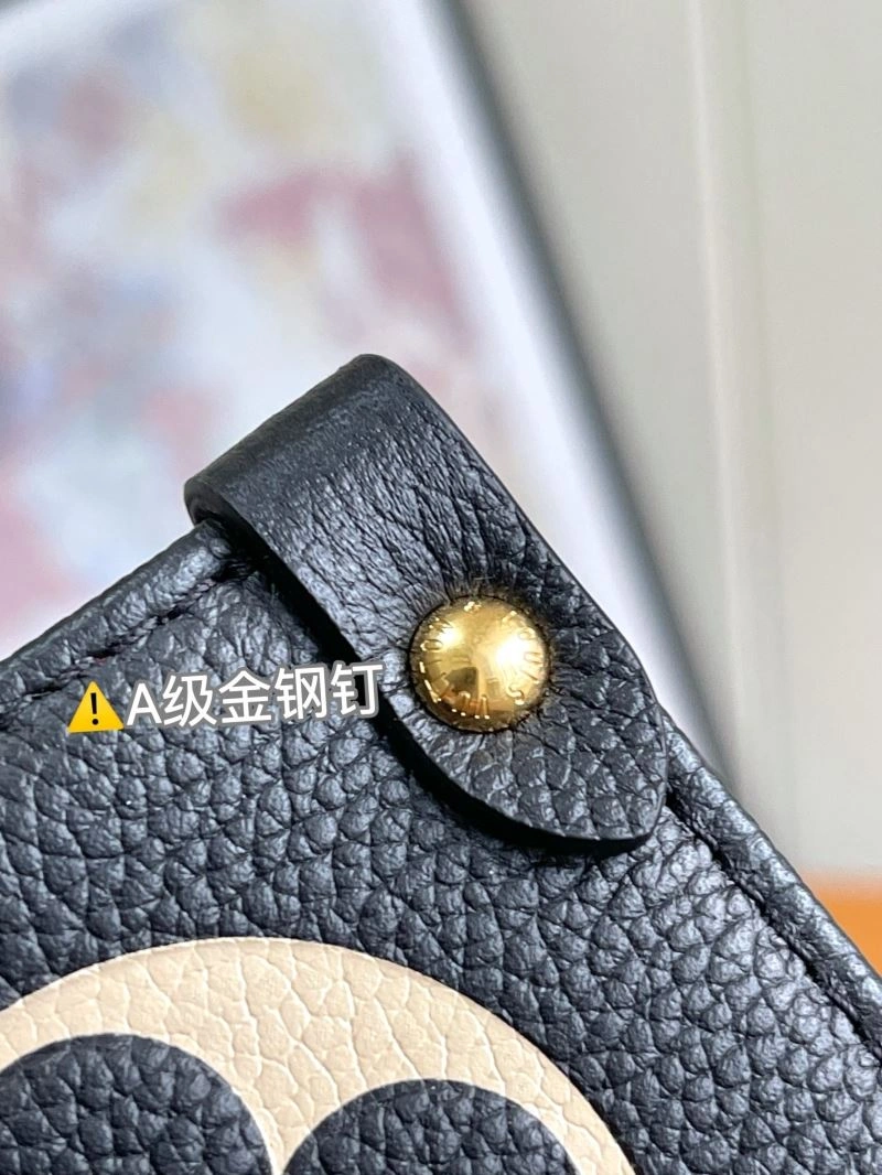 Premium Louis Vuitton Shopping Bags 94022