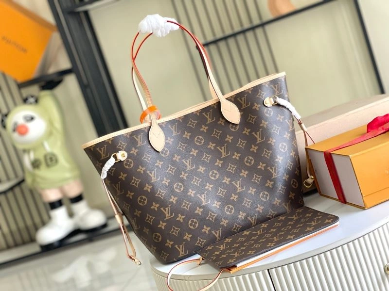 Louis Vuitton Shopping Bags FashionForward 93994
