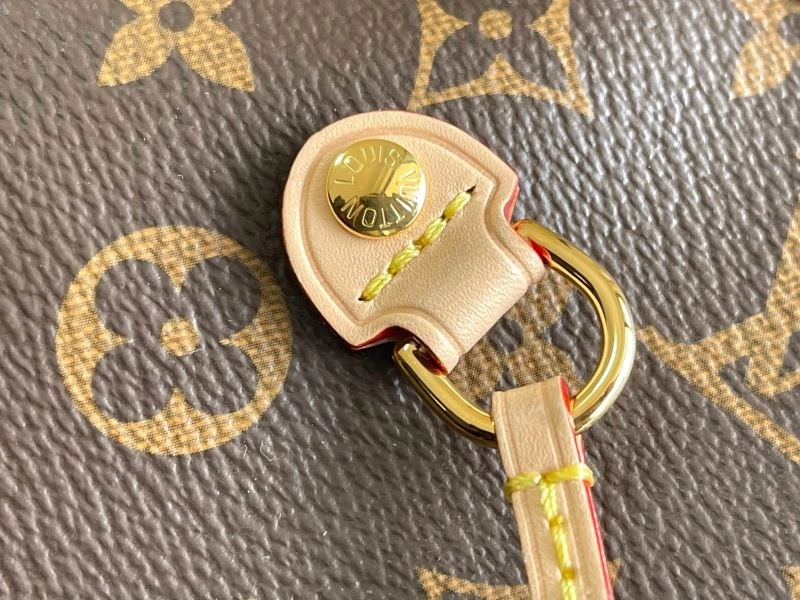 Louis Vuitton Shopping Bags FashionForward 93994