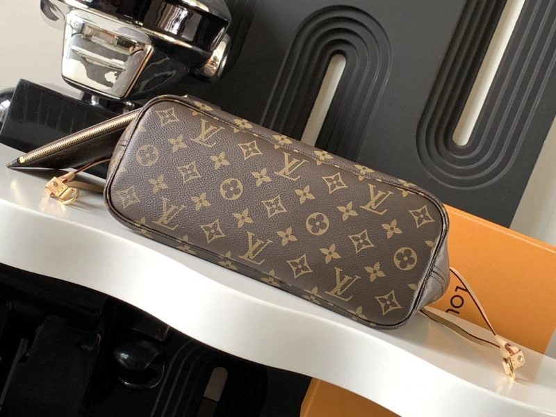 Effortless Louis Vuitton Shopping Bags 93737