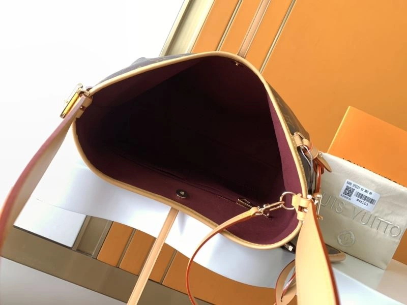 Louis Vuitton Shopping Bags Bright 93728