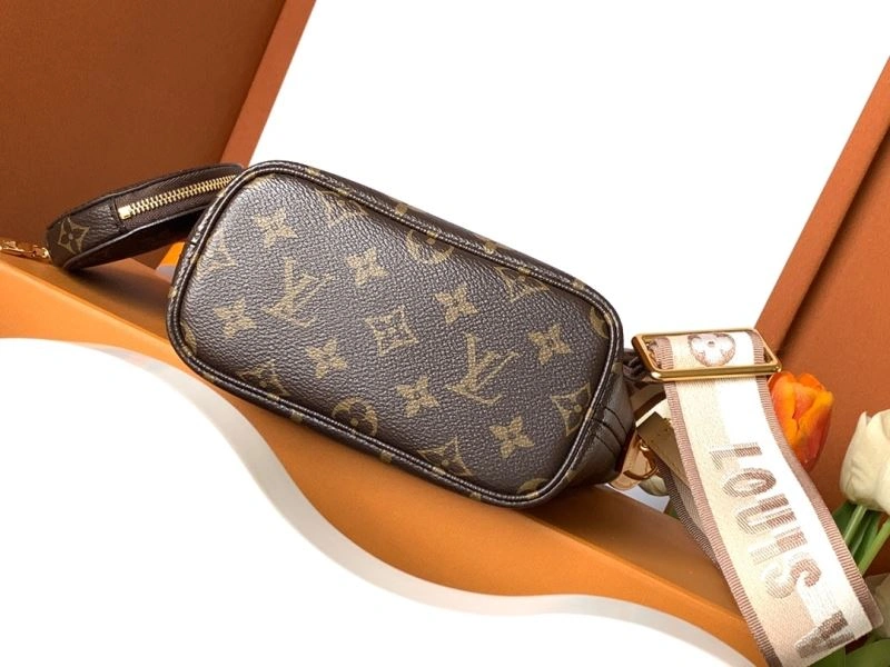 Louis Vuitton Shopping Bags Fashionable 93755