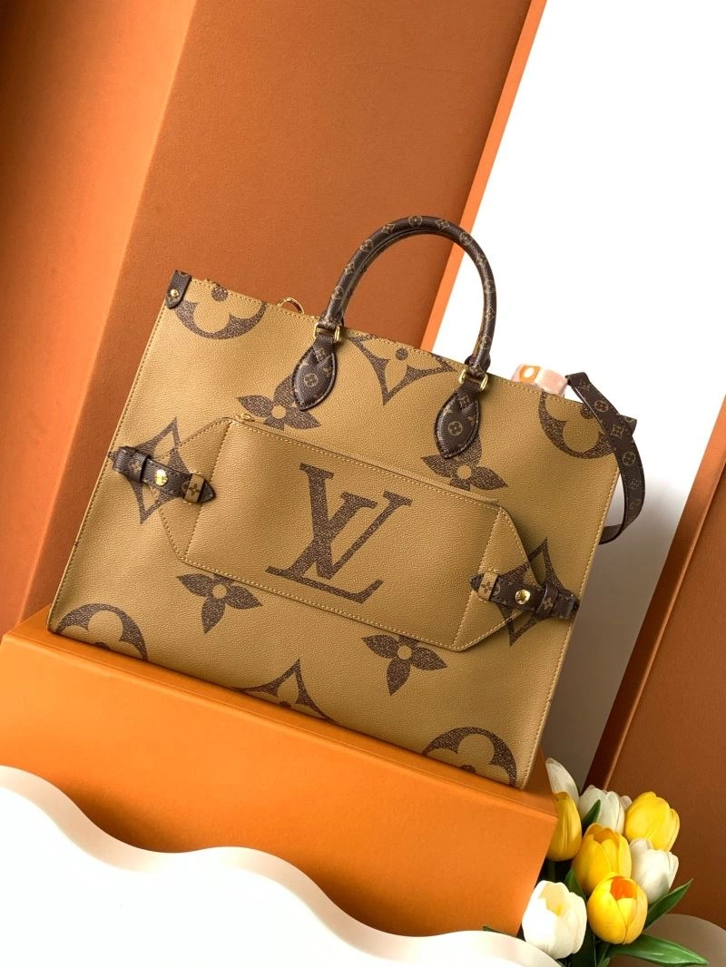 Functional Louis Vuitton Shopping Bags 93471