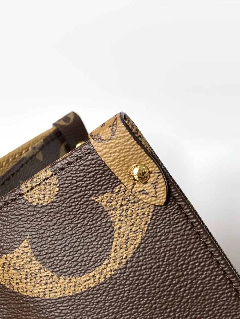 Functional Louis Vuitton Shopping Bags 93471