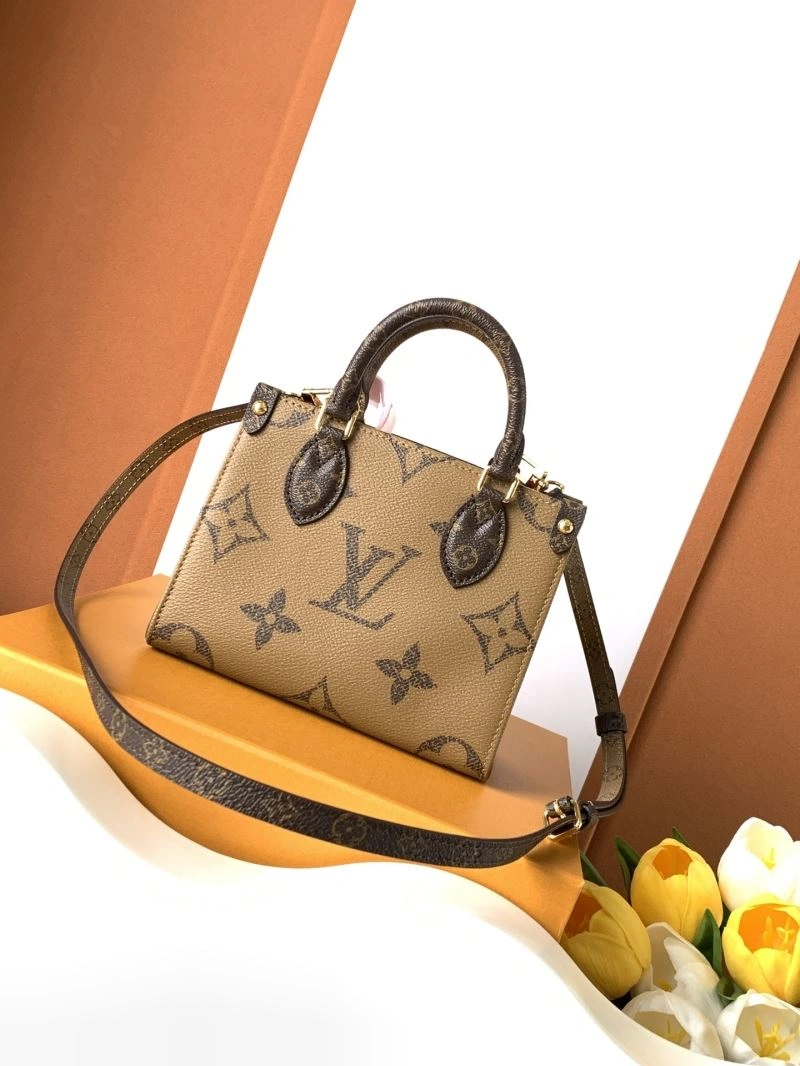 Louis Vuitton Shopping Bags Minimalist 93461