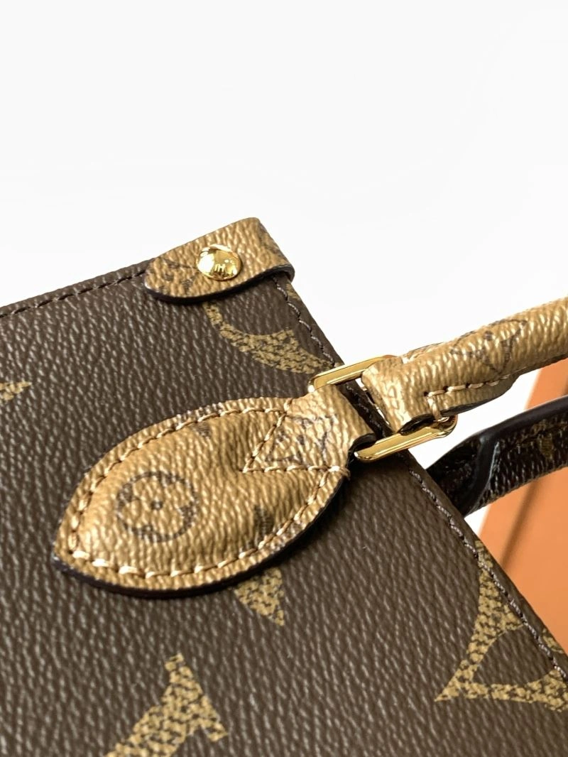 Louis Vuitton Shopping Bags Minimalist 93461